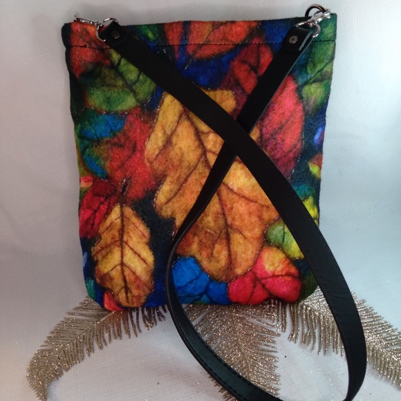 Fall is here crossbody bag - Picture 2 of 4